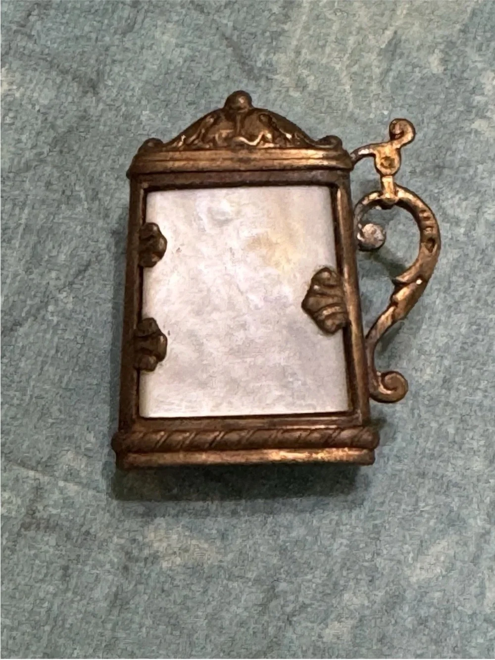 VINTAGE MCM BRASS AND MOTHER OF PEARL STEIN CUFF LINK